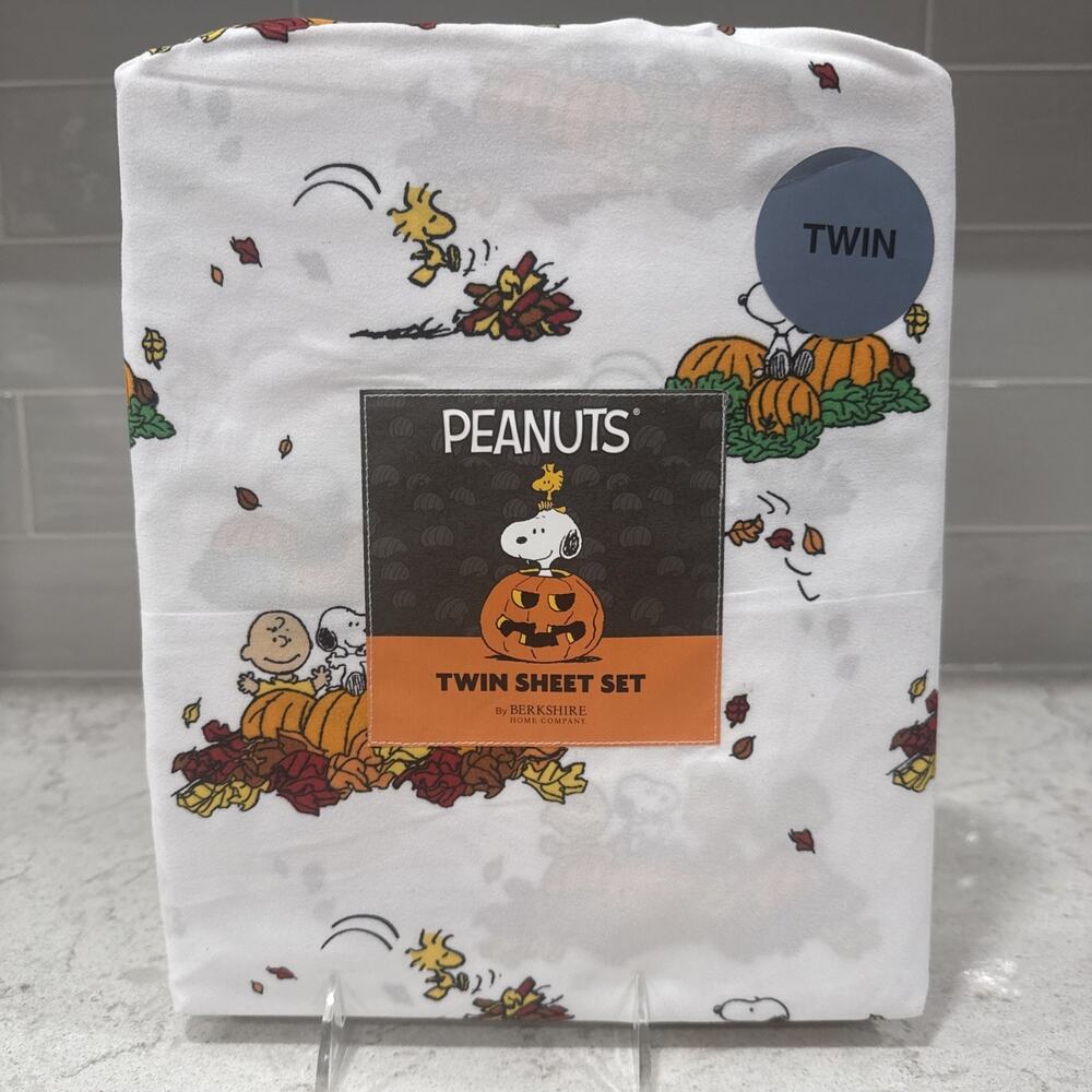 PUMPKIN PATCH FALL LEAVES Peanuts Twin Sheet Set Snoopy Woodstock Pumpkins NEW